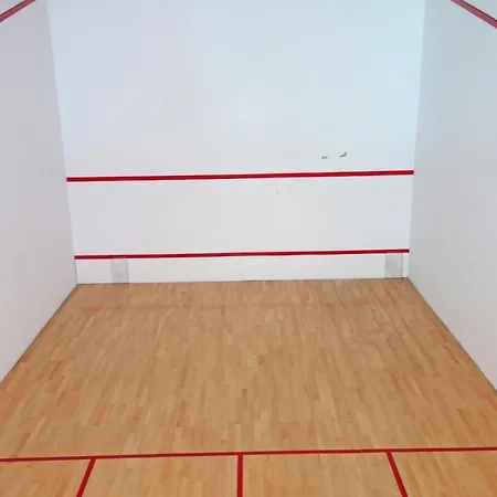 House Penthouse דירה